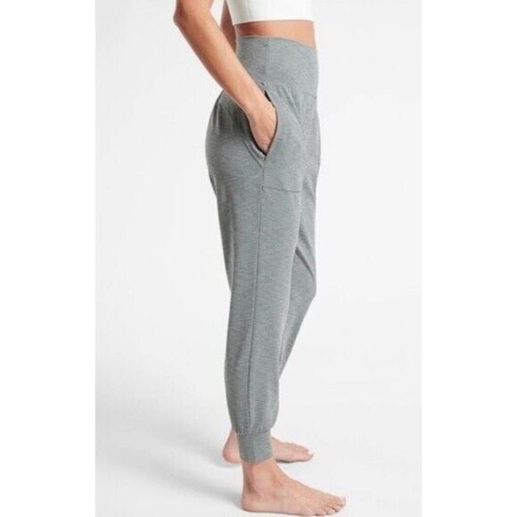 ATHLETA Salutation Jogger Size XS/P - Picture 1 of 4